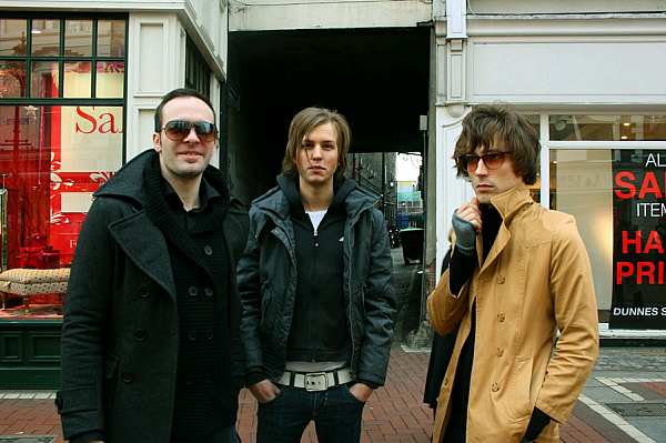 Sunflower Caravan hráli s The Frames v Irsku